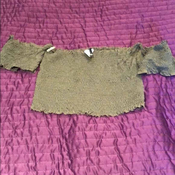 Ruched green crop top, size small, good condition - Picture 1 of 2
